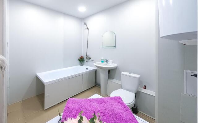 ApartHause на переулке Широкий