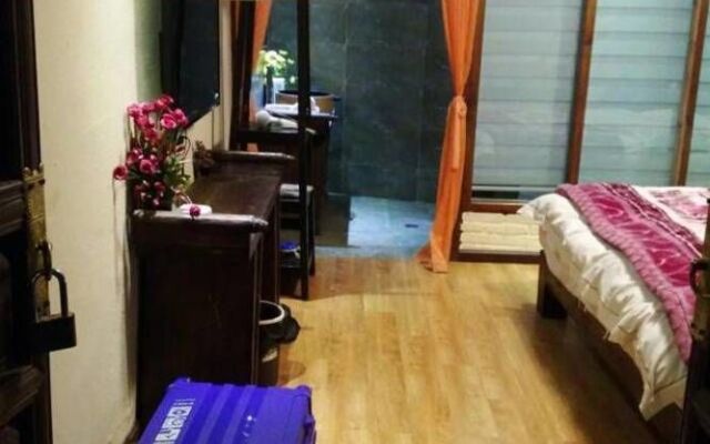 Yiya Boutique Inn