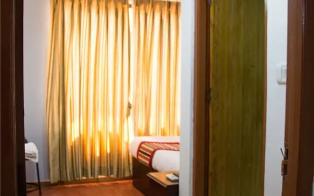 OYO 155 Sankata Hotel & Apartment