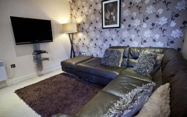 Reubens Court and City Apartments