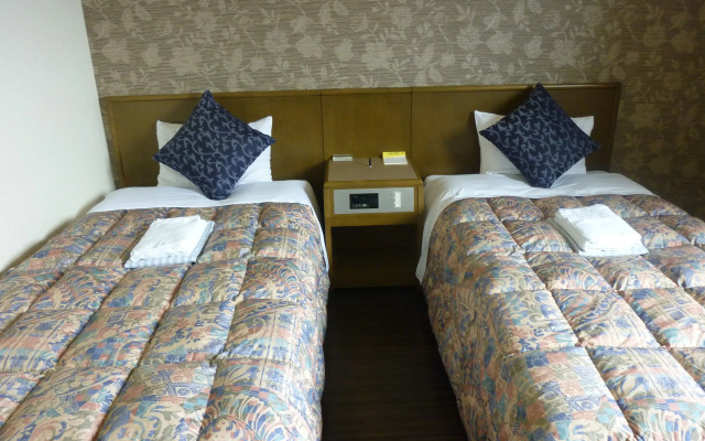 Central Hotel Takahagi