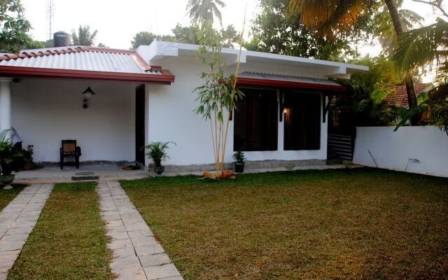 Hotel Symphony Mirissa