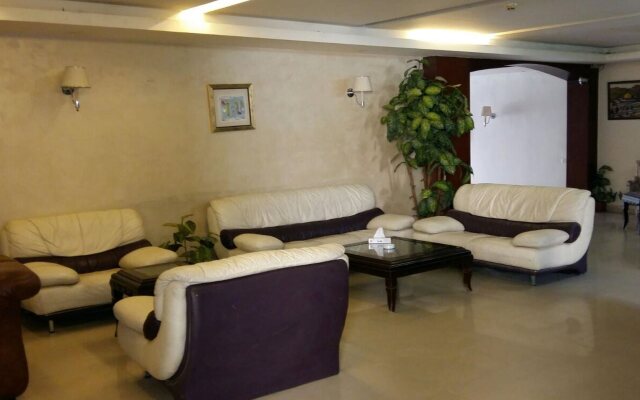 Palm Hotel Suites