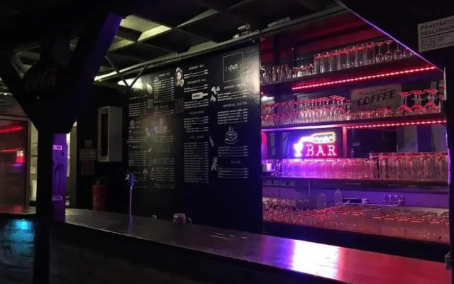 The Bachelor Bar - Bunker | Private Club