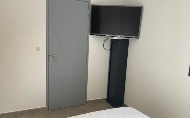 Villa 8 personnes et possibilité location voiture