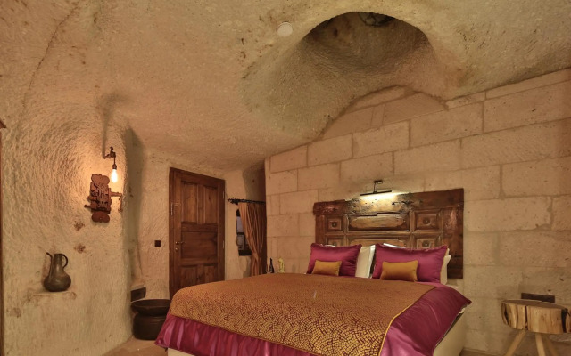 The Owl Cave Hotel