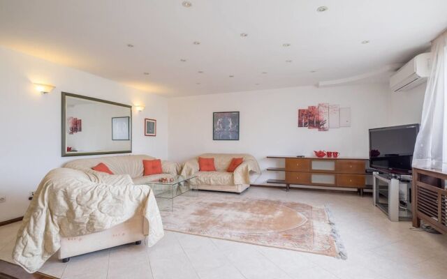 FM Economy 3-BDR Apartment - Spacious Lozenetz Area
