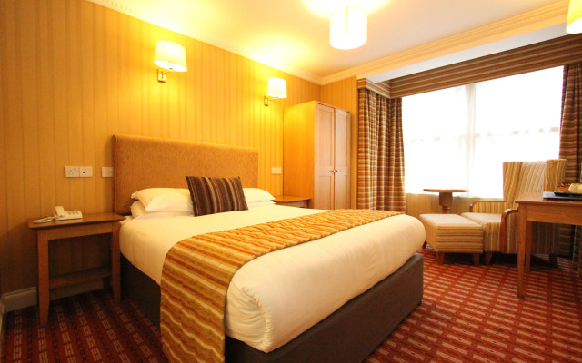 Castle Hotel