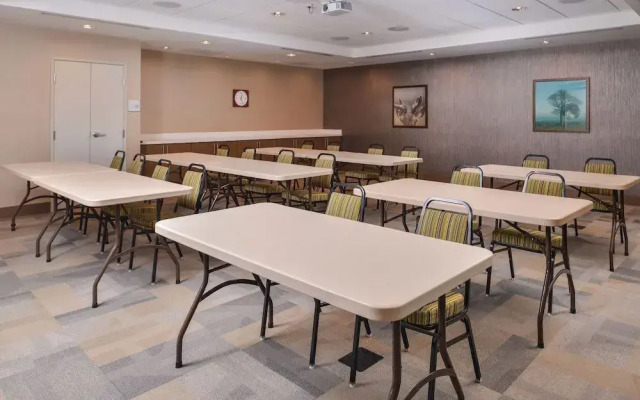 Hampton Inn and Suites St. Paul Oakdale/Woodbury by Hilton