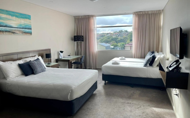 Sfera's Park Suites & Convention Centre
