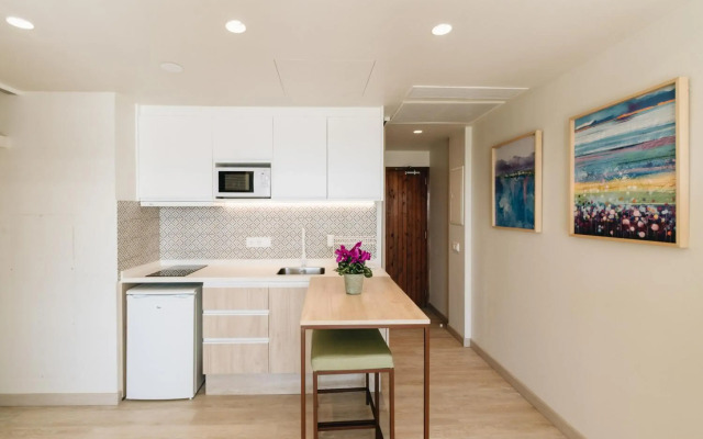 The White Apartments by Ibiza Feeling - Adults Only
