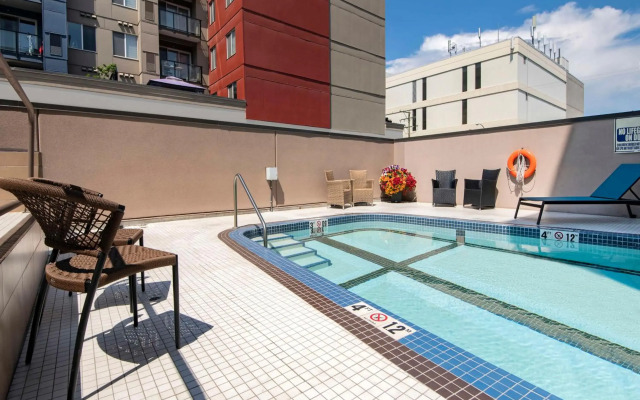 Doubletree by Hilton Hotel Kamloops