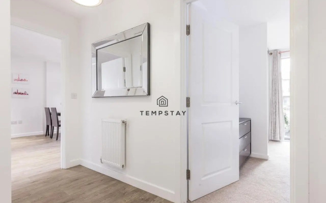 Modern Private Apartment -Balcony-Tube Station