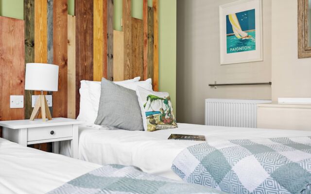 Park View Rooms and Relaxation
