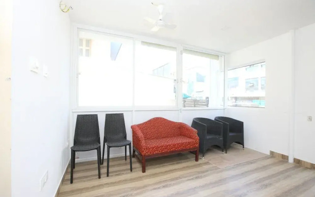 OYO 9525 Park Service Apartments