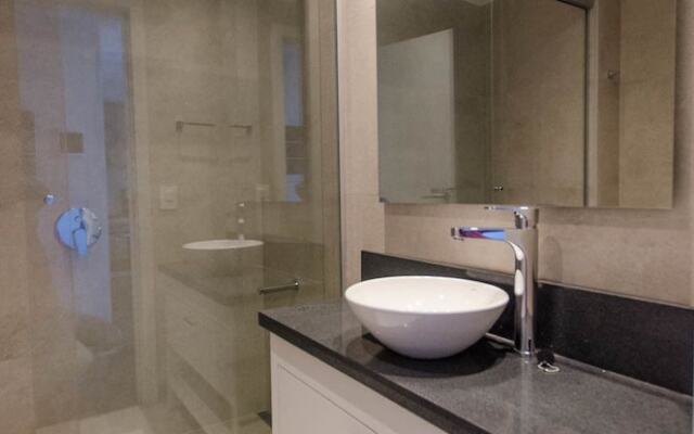 Private 5 Star 1 Bedroom Apartment on SkyTower