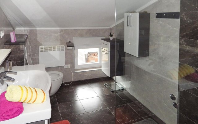 Awesome Apartment in Novigrad With 3 Bedrooms, Wifi and Outdoor Swimming Pool