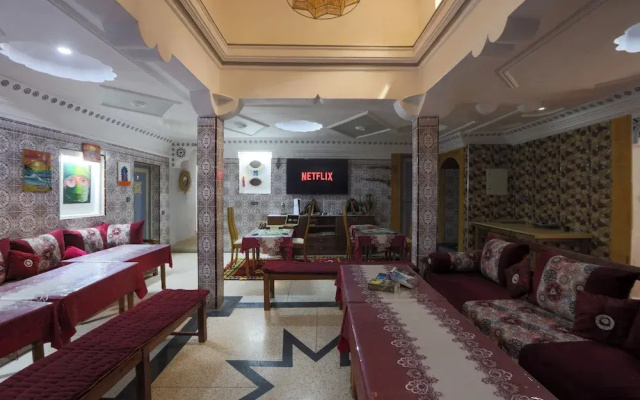Bluerina Camp Hostel