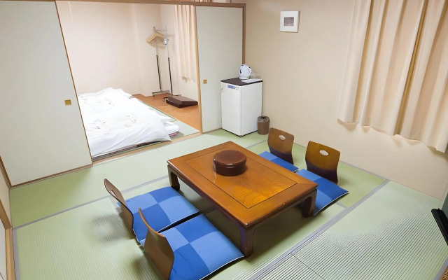Shizunai Eclipse Hotel