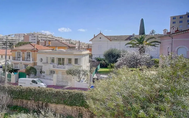 IMMOGROOM - Magnificent 180m duplex apartment - Parking - Air conditioning