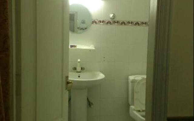 Holidays Inn Kashmir