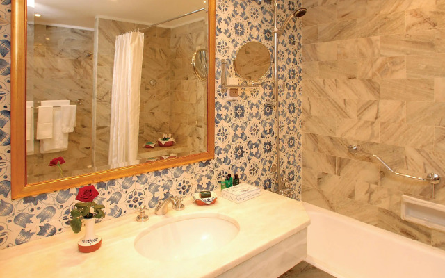 Dona Filipa Hotel