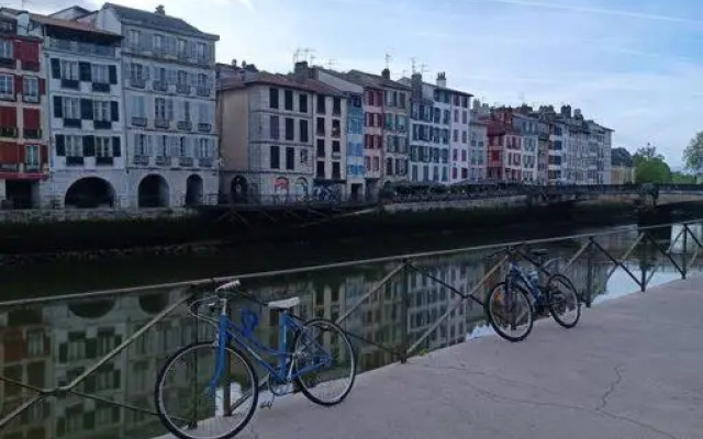 Studio centre Bayonne