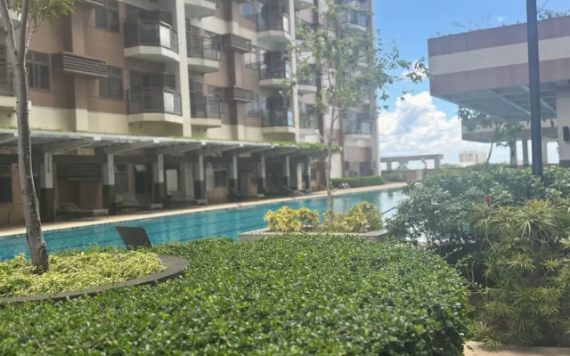 Manila Bay View - 1BR with balcony