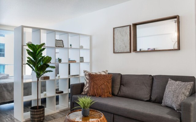 Amazing Studio Apt BRICKELL With pool