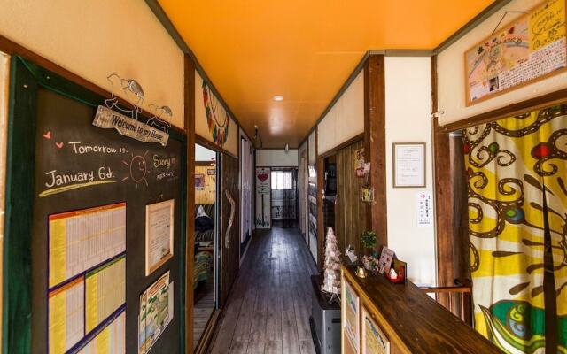Guesthouse Asobi Factory - Hostel