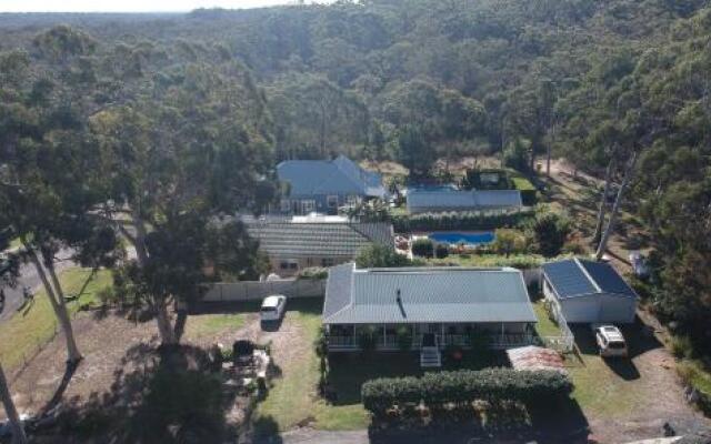 Bush & Bay Cottage