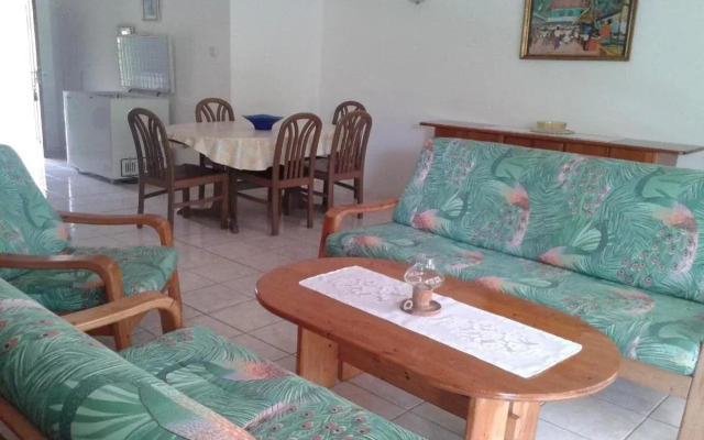 Le Relax St. Joseph Guest House
