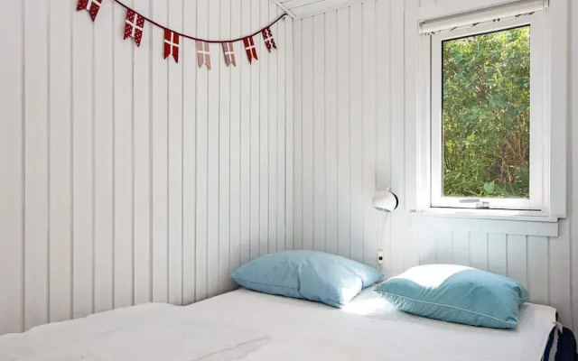6 Person Holiday Home in Hejls
