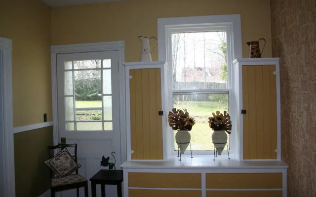 Sackville Bed & Breakfast