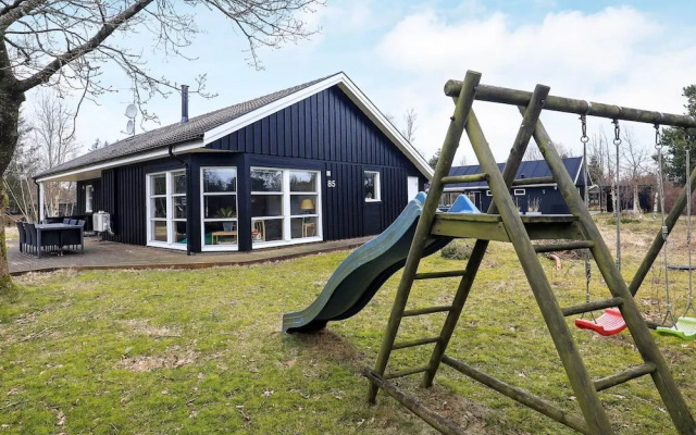 8 Person Holiday Home in Hals
