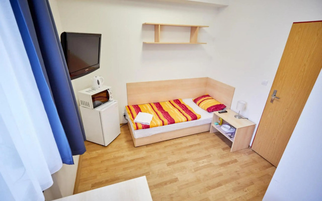 University Hotel