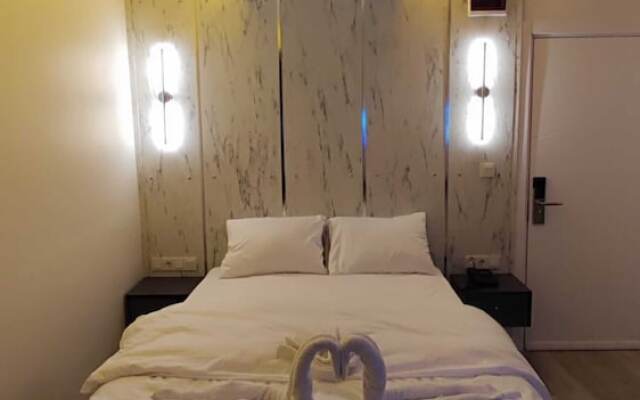 The City Palace Hotel