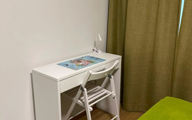 Дом у спа-центра и озера