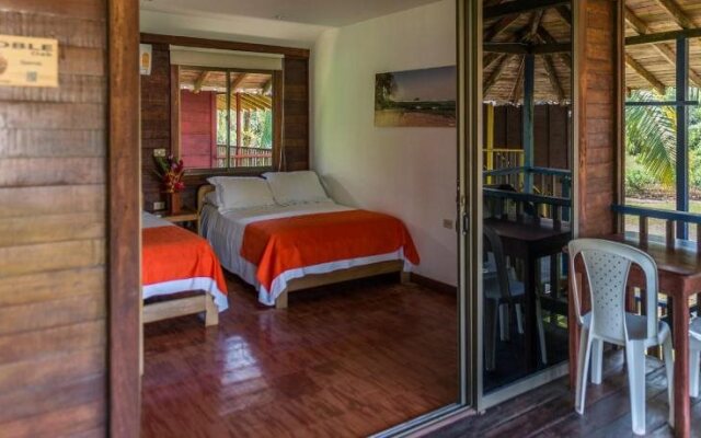 Playa de Oro Lodge