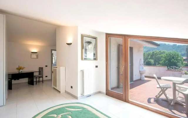 ALTIDO Villa for 4 with Garden close to Pisa