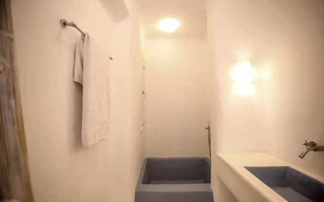Cyra Mykonos Estate