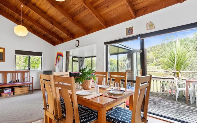 Riverview Retreat - Cooks Beach Holiday Home