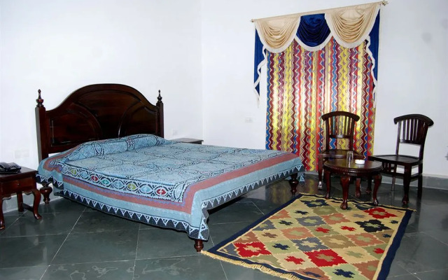 Chandra Hill Resort