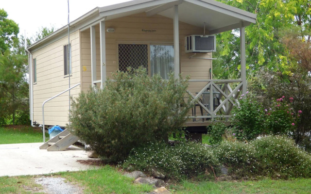 Tenterfield Lodge and Caravan Park