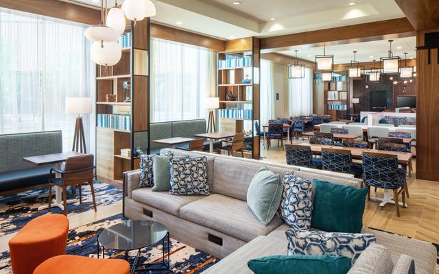 Hampton Inn Boston Seaport District