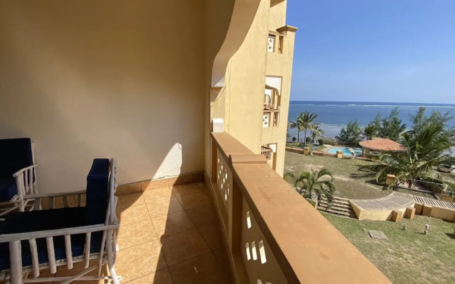 Lux Suites Shanzu Oceanfront Apartments