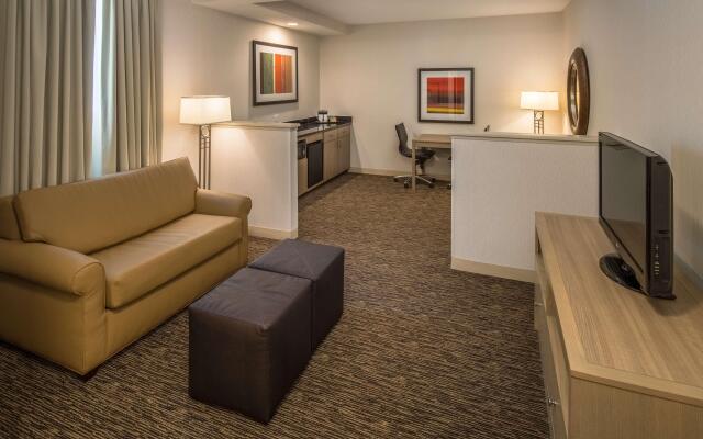 DoubleTree by Hilton Hotel Vancouver