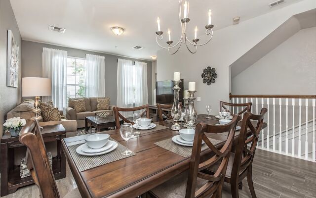 Updated Townhome, Near Conv Ctr, Universal & I-dr