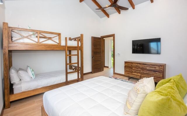 Casa Palmera 2 Bedroom Home by RedAwning