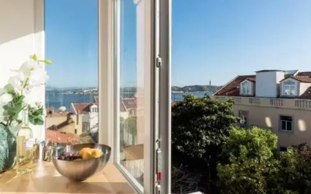 Lisbon Secret & River View Flat
